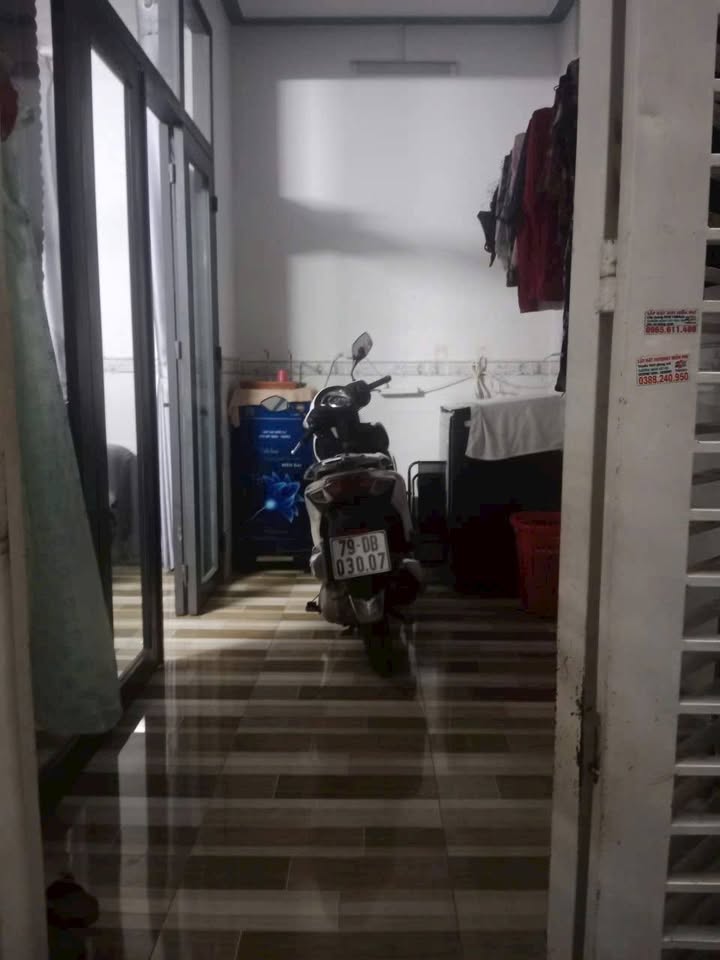 Nhà 1 Trệt 1 Lầu Vĩnh Ngọc, Nha Trang - 599 Triệu, 37m², Sẵn Sàng Dọn Vào Ở!