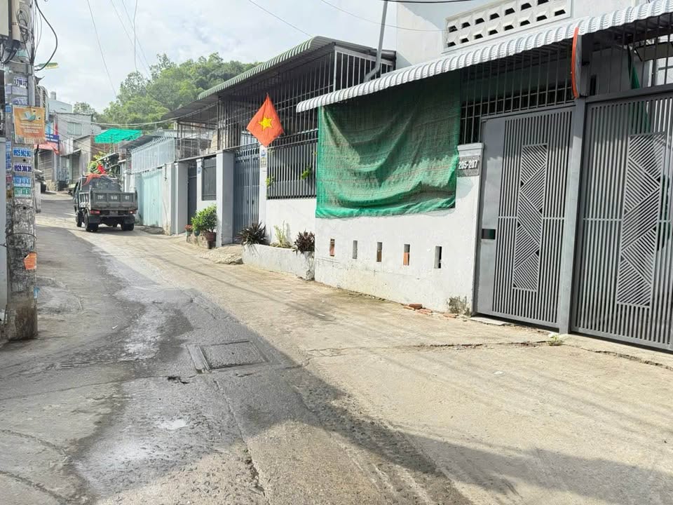 Nhà Cấp 4 87m² Hẻm Ô Tô Nguyễn Khuyến, Nha Trang - Sổ Hồng Đất Đô Thị