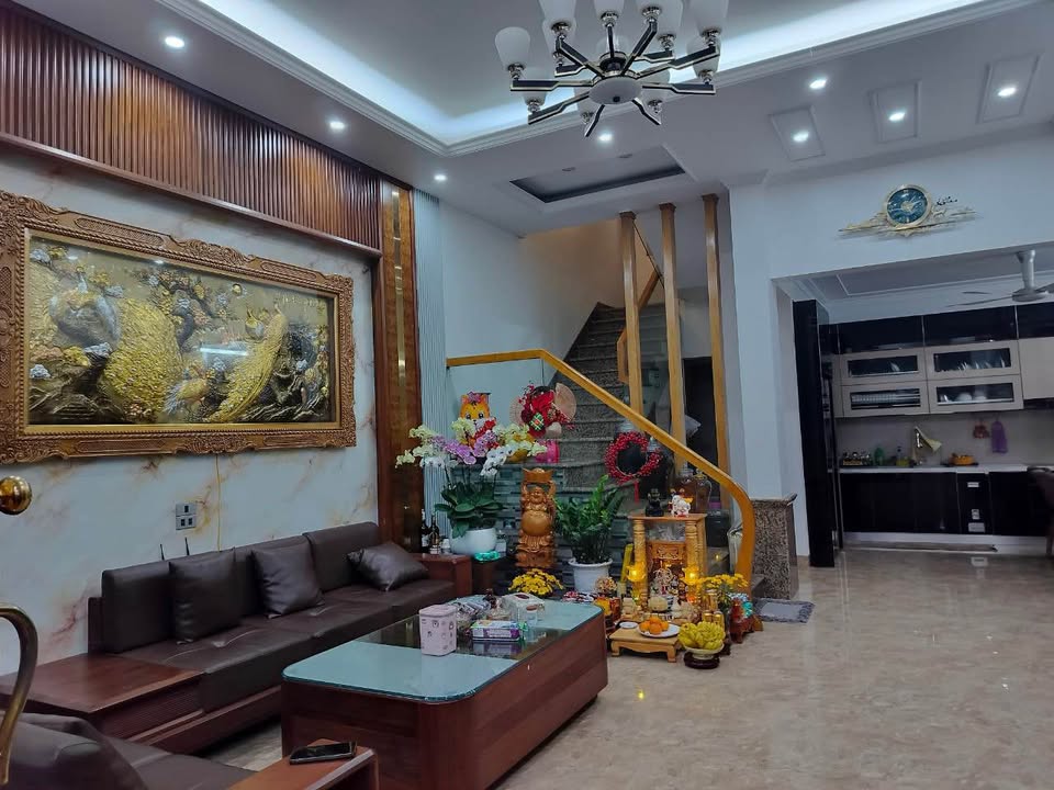 Nhà ĐẦU VE KĐT An Hoạch, Nha Trang - 93m², 4PN, Full Nội thất Cao cấp