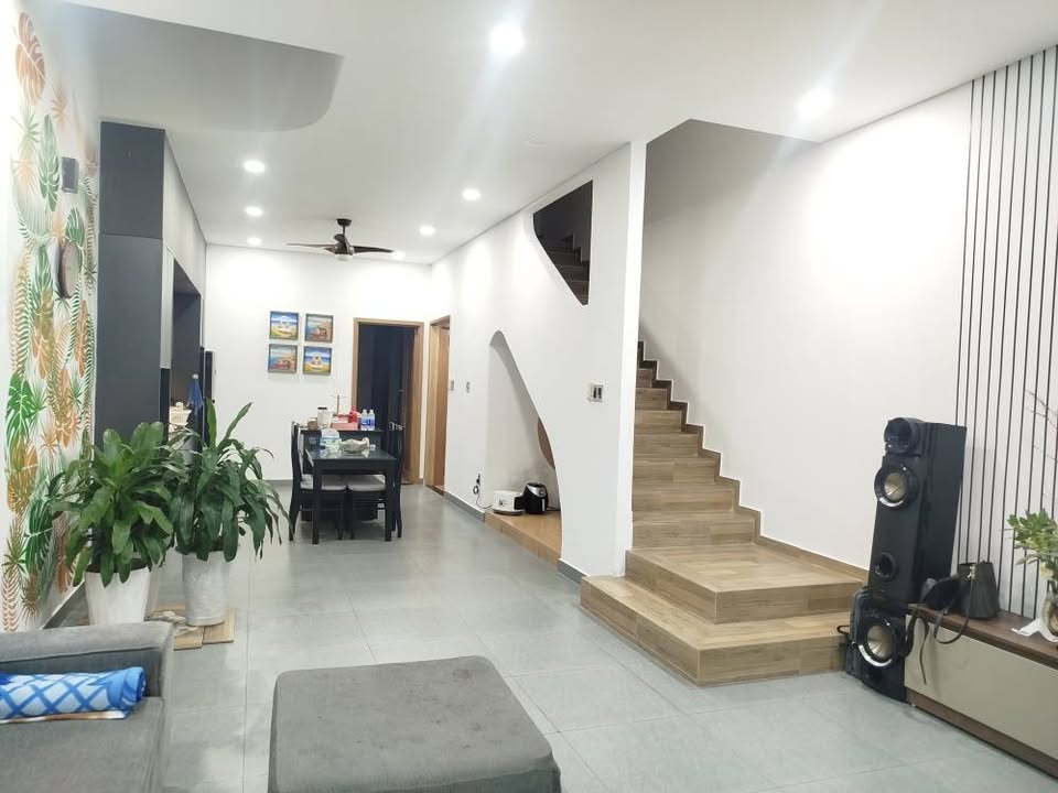 Shophouse Homestay Nam Hòa Xuân 105m² giá 7 tỷ - Đầu tư sinh lời ngay!