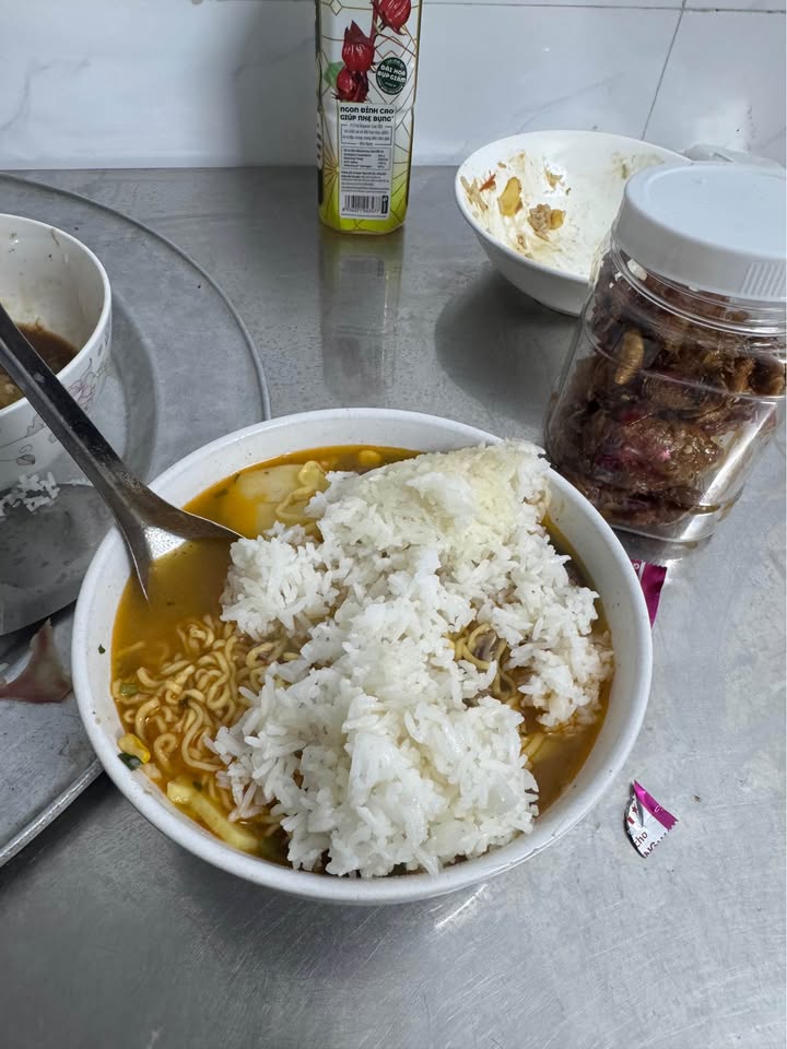 Cho thuê kho nông sản 1000m² gần Chợ Đầu Mối Hoà Đình - Giá tốt