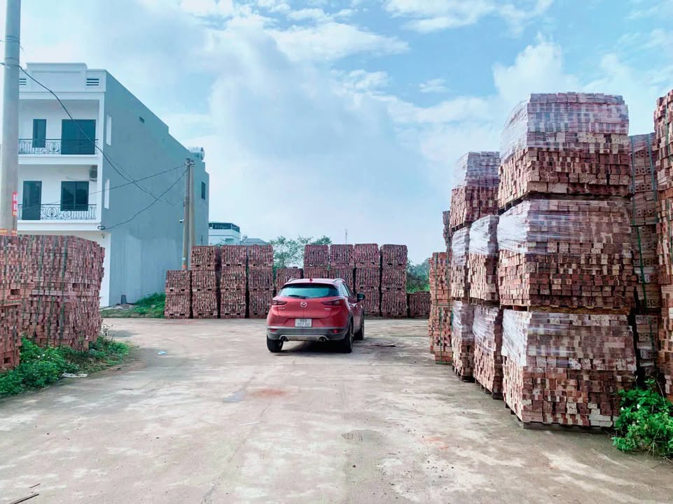 Đất nền Tam Đảo 100m² giá 1.6 tỷ - Sổ đỏ chính chủ, đường lớn 13.5m