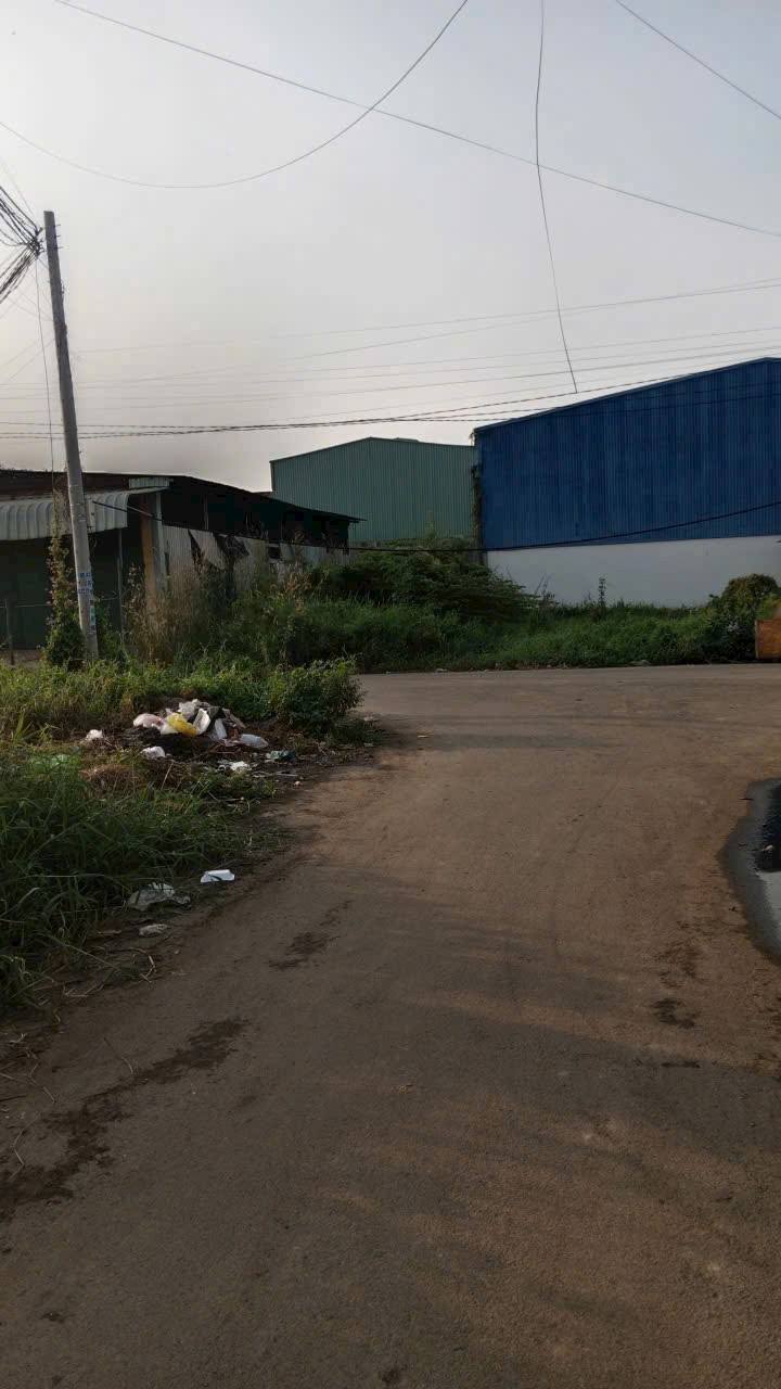 Nhà Lầu Đúc 3 Tấm Rưỡi - 125m² - KDC Tân Đức, Đức Hòa - Giá 3.2 Tỷ