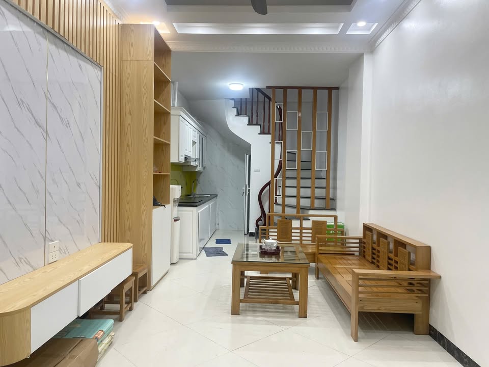 Cho thuê nhà 4 tầng 32m² 10.5 triệu/tháng tại ngõ 220 Nam Dư, Hoàng Mai