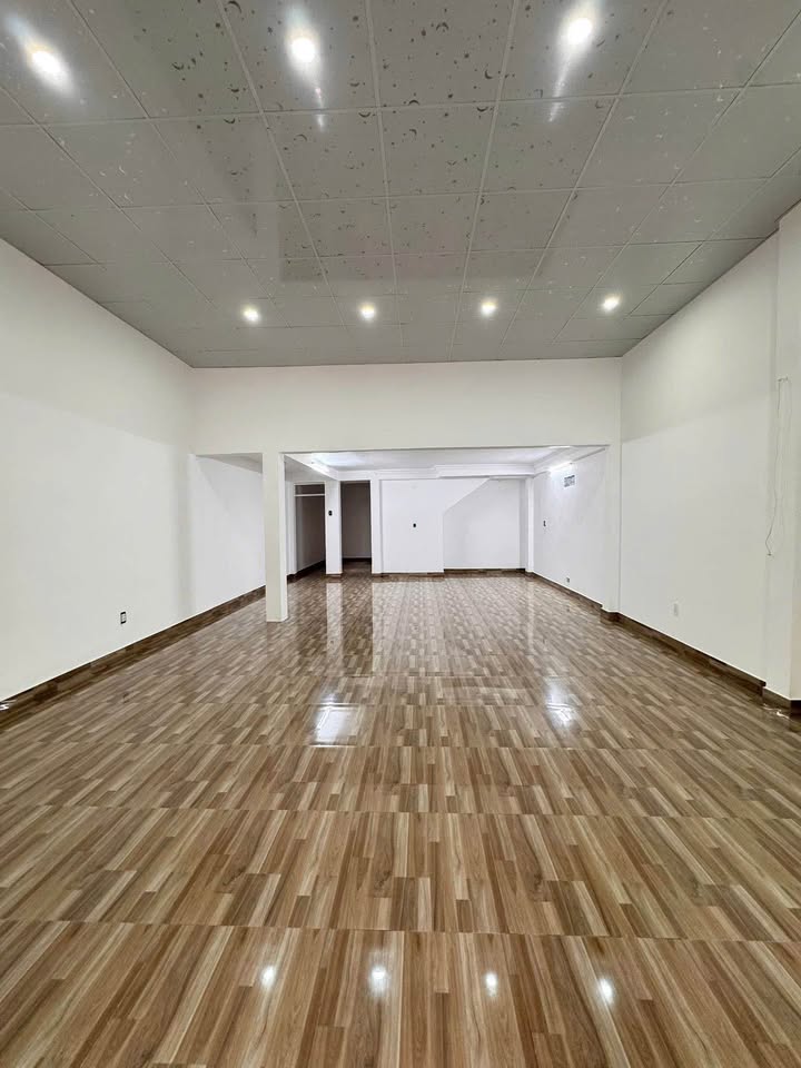 Mặt Bằng Kinh Doanh P. Tân An - 120m² - 9 Triệu/Tháng - Sẵn Sàng Hoạt Động