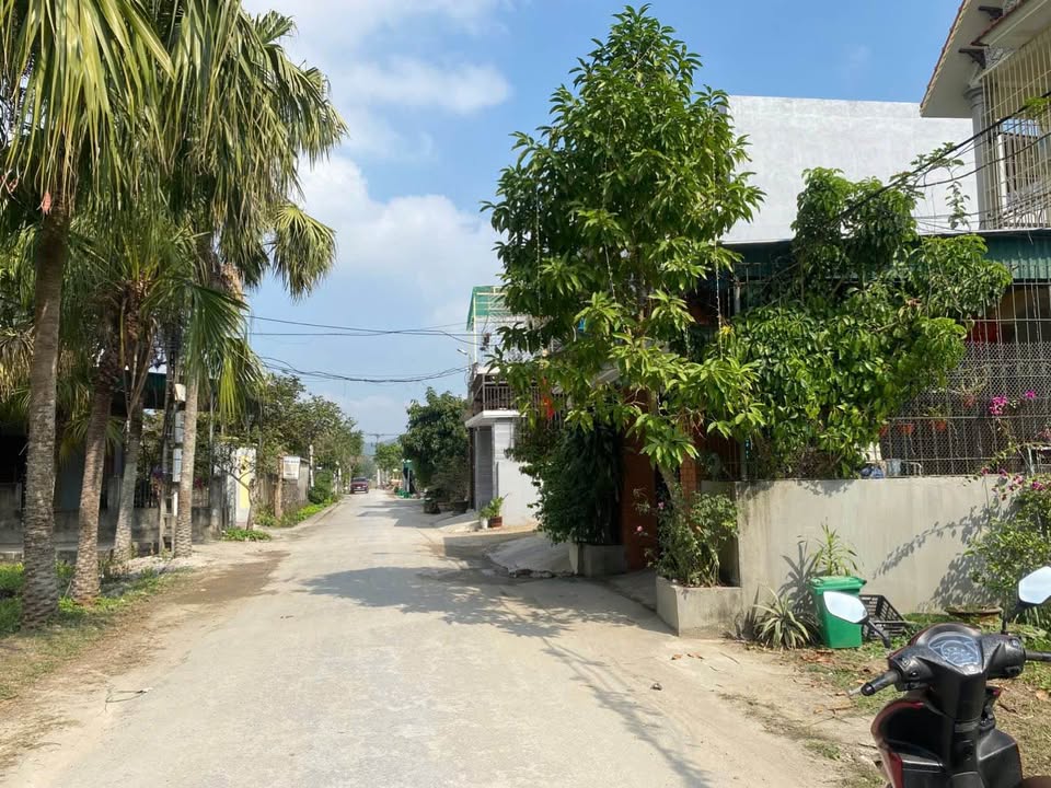 Đất nền Xã Đồng Tâm 140m² - Sổ đỏ chính chủ, đường 10m ô tô