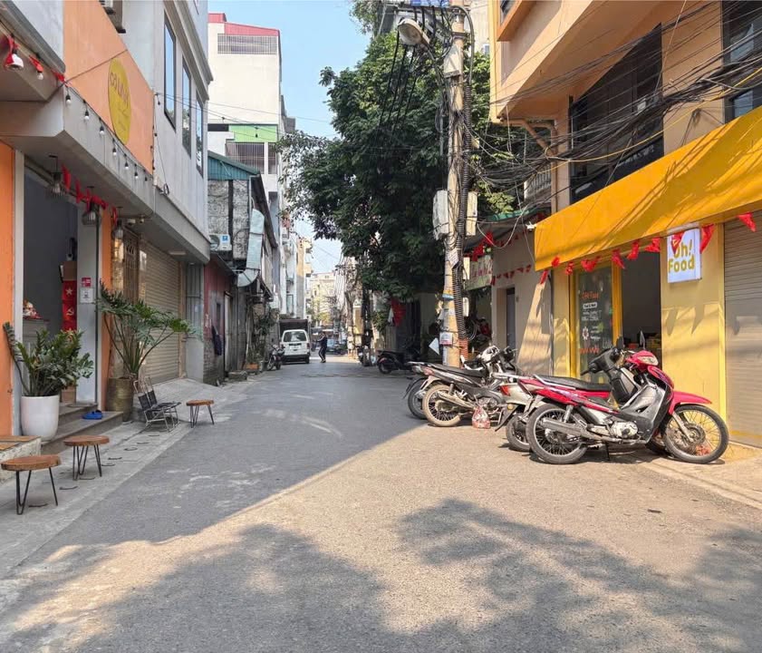 Nhà Mặt Ngõ Kinh Doanh Nguyễn Thị Định 55m², 4 Tầng, Giá 23.5 Tỷ