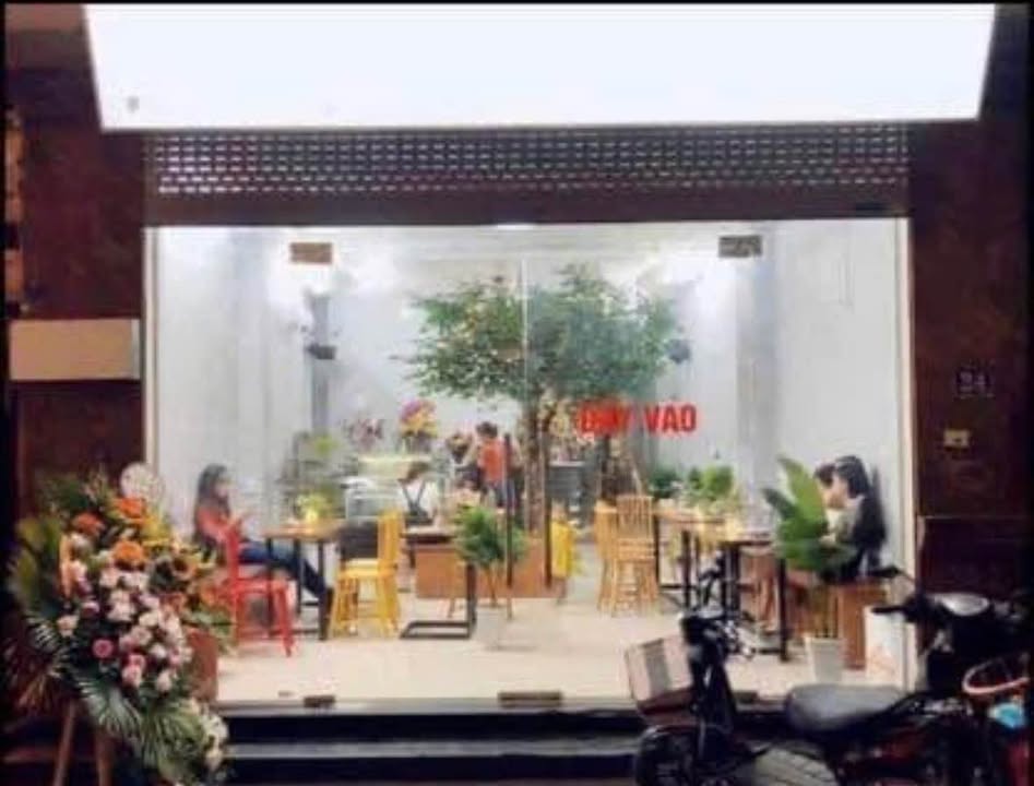 Cho thuê mặt bằng kinh doanh 60m² mặt tiền 5.5m phố Tây Sơn, Đống Đa - Sầm uất