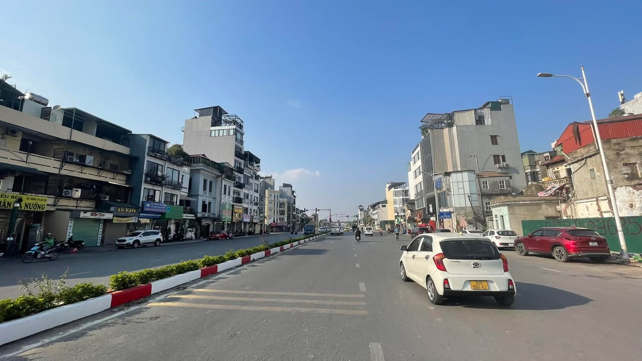 Bán đất Hồng Tiến 55m² - Ô tô thông, đón đầu cầu Trần Hưng Đạo