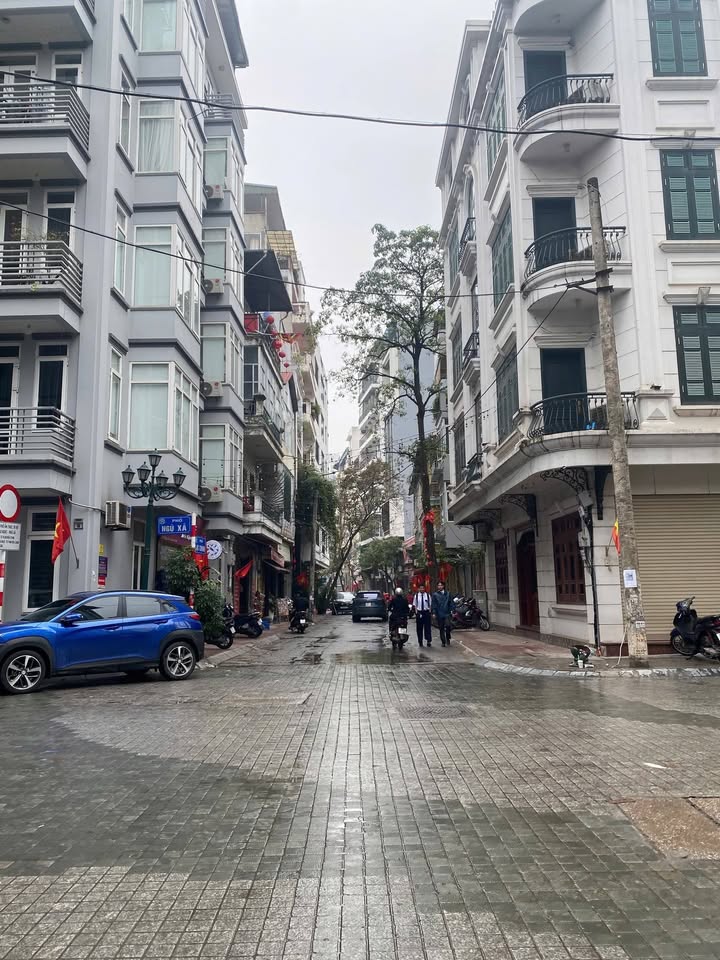 Bán nhà mặt phố Lạc Chính Ba Đình 80m² - Vị trí đắc địa kinh doanh đỉnh!