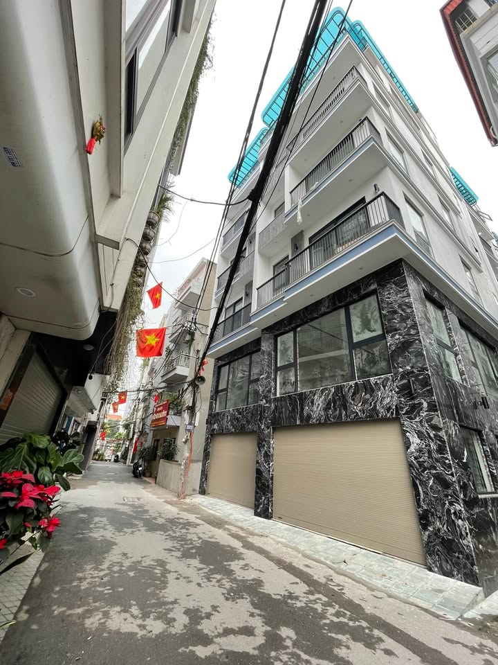 Nhà 7 tầng thang máy, ô tô tránh Ngọc Thụy - 14.9 tỷ