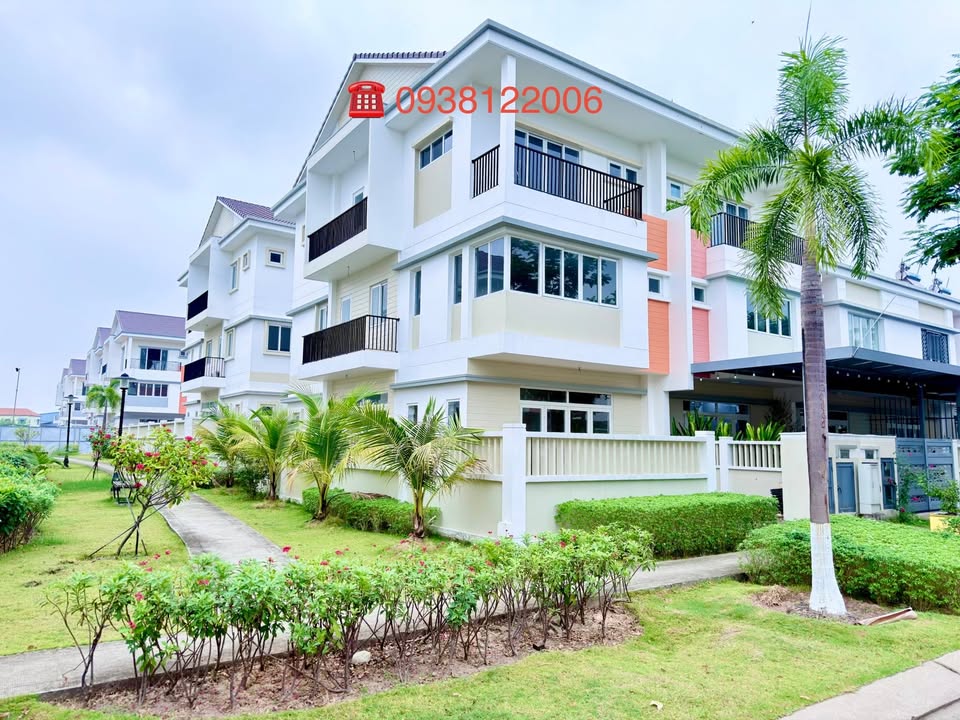 Nhà Phố Căn Góc EcoLakes Mỹ Phước 180m² - Cho Thuê Ngay!