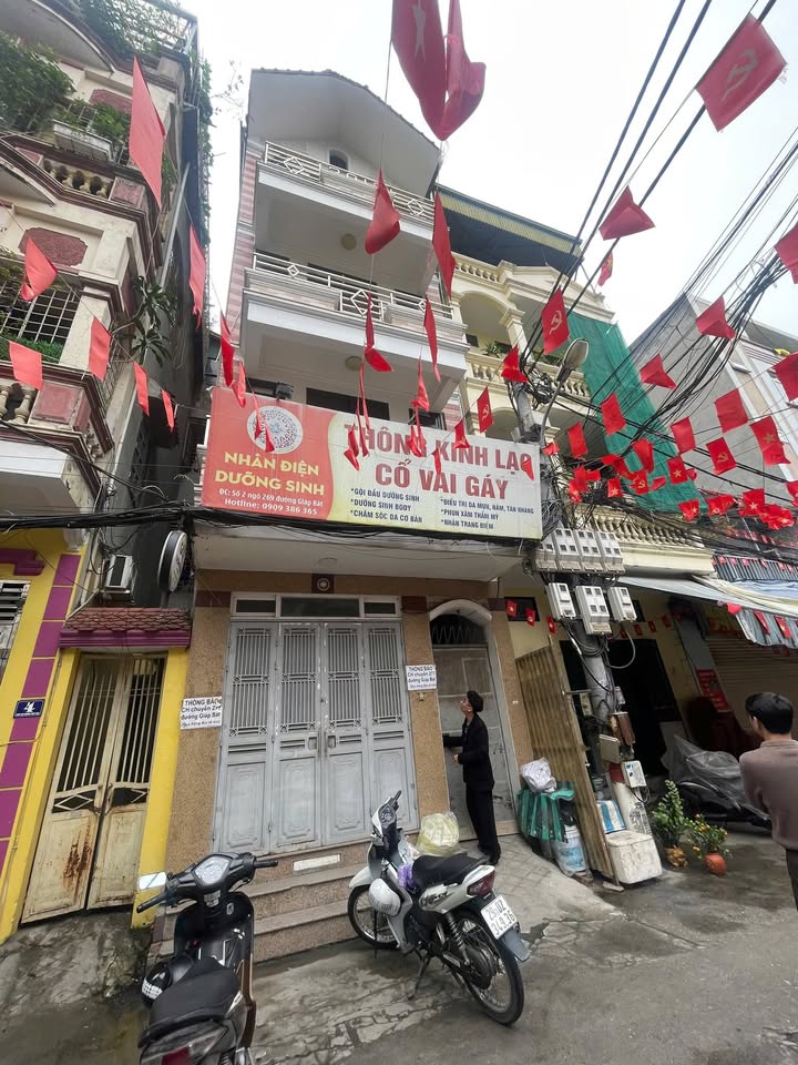 Nhà riêng Giáp Bát Hoàng Mai 103m2 26 tỷ - Ô tô vào tận nhà