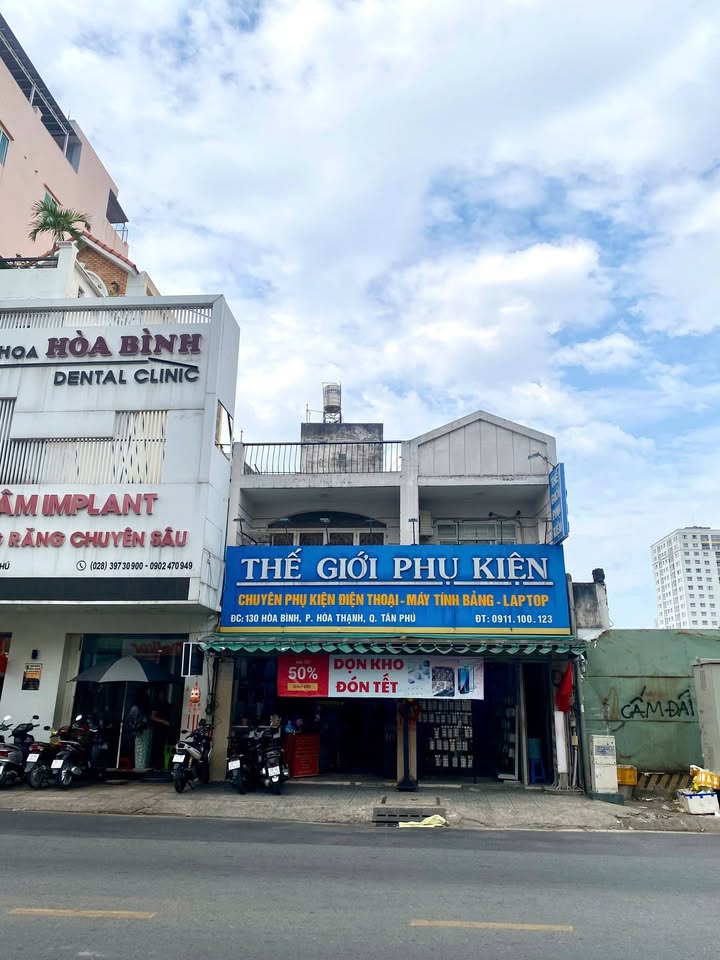 Nhà Mặt Tiền Hòa Bình, Q1 - 105m², 20.5 Tỷ, KD Sầm Uất