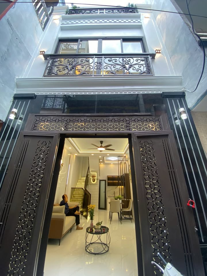 Nhà riêng Hẻm 1 Lò Gốm Q6 26m² giá 5 tỷ - Sổ hồng sẵn