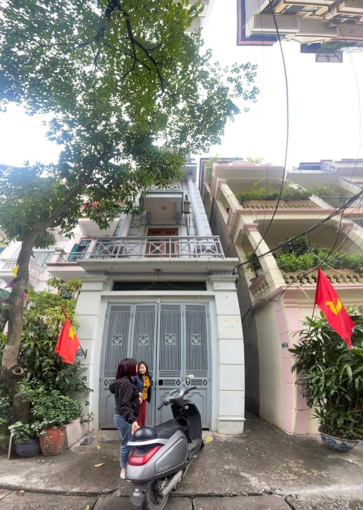 Cho thuê nhà 5 tầng mặt tiền 5m tại Ngọc Khánh, Ba Đình - 21 Triệu/tháng