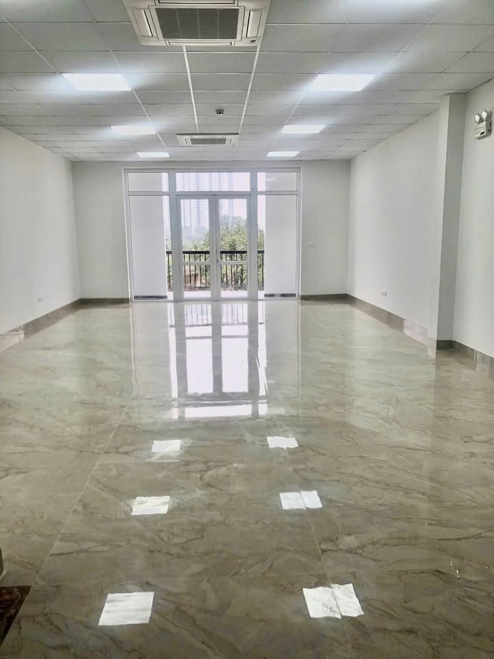 Cho thuê Nhà 6 Tầng Thang Máy Louis City Đại Mỗ, Nam Từ Liêm - 720m² Kinh doanh Đa Ngành