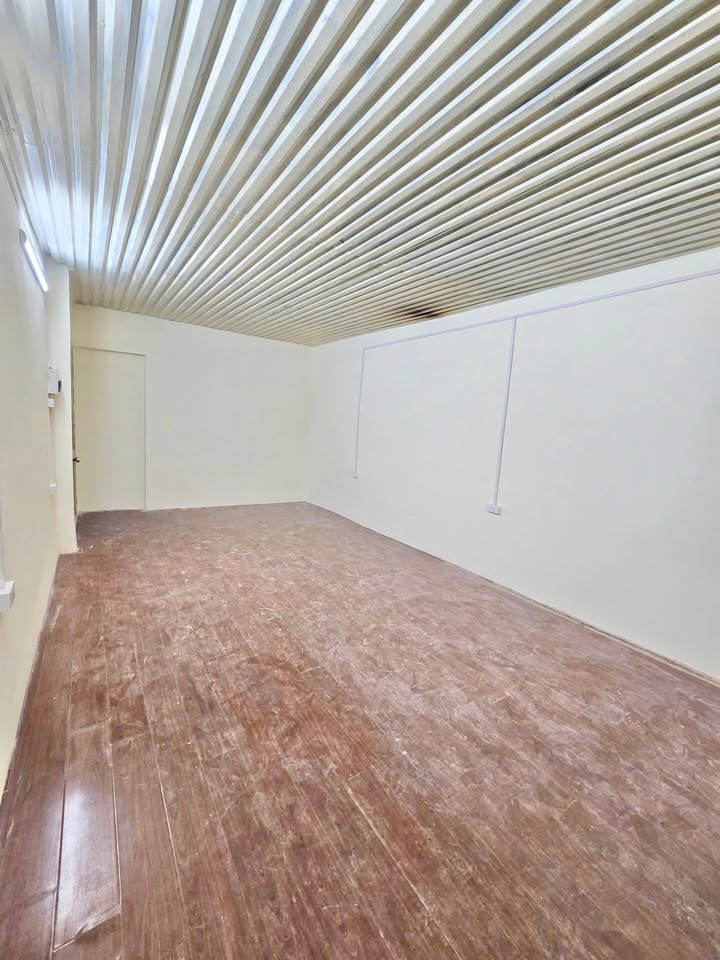 Cho thuê Căn hộ tập thể 30m² Ngõ 4 Phương Mai, Đống Đa - Giá 5 Triệu/Tháng