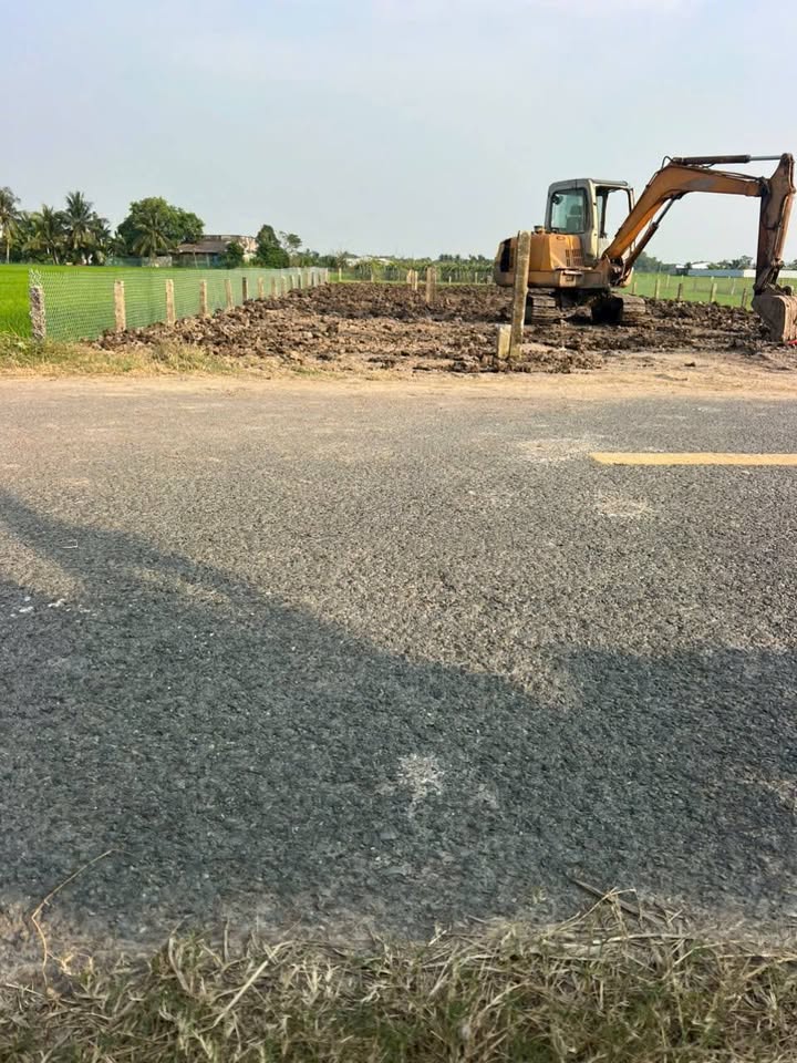 Bán Đất Mặt Tiền Nhựa Lộ Đình, Tân Trụ, Long An - 230m² Giá 1.15 Tỷ