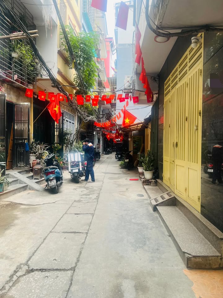 Nhà Phố Bạch Mai 45m² 5PN - 7.x Tỷ, Ngõ Rộng Ô Tô