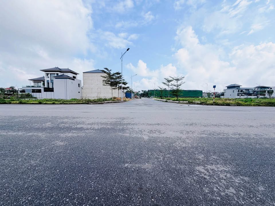 Bán đất mặt tiền Lê Duẩn TP Vinh 230m² - Vị trí đắc địa kinh doanh