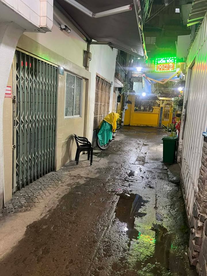 Nhà nguyên căn Quận 3 15m² giá 6 triệu - Vị trí đẹp!