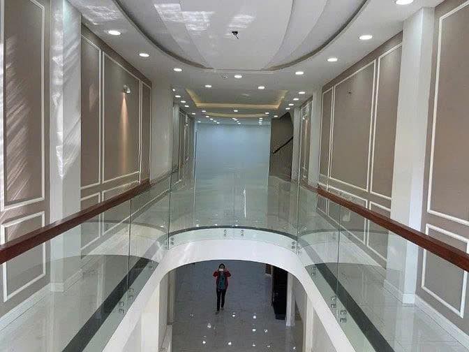 Nhà Phố Ngô Gia Tự Q10, 90m² - Mặt tiền kinh doanh, thang máy!