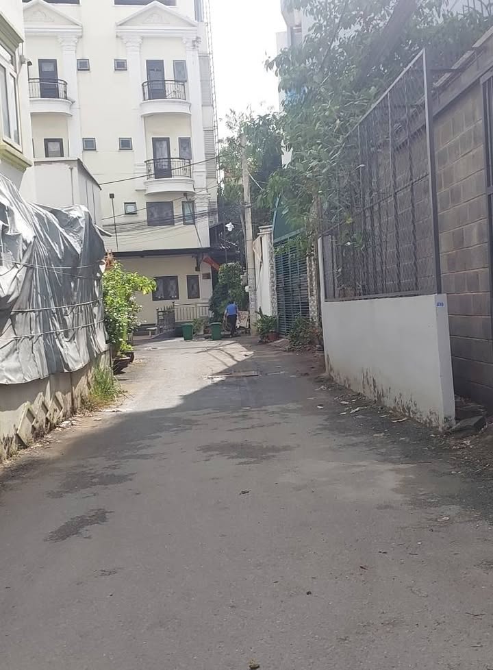 Nhà riêng Hẻm Nguyễn Thị Định Thủ Đức 67m² - Ô tô vào tận nhà, sẵn sàng ở ngay!