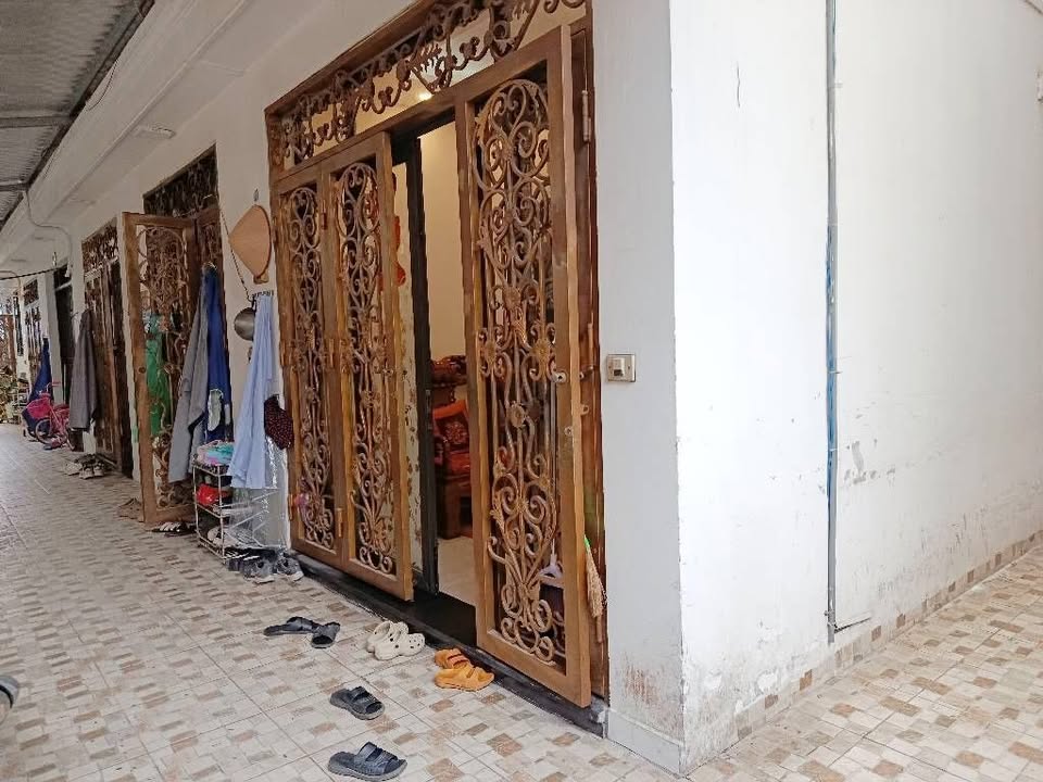 Nhà 5 Tầng Phố Bát Khối, Long Biên - 40m² - Giá 8.15 Tỷ