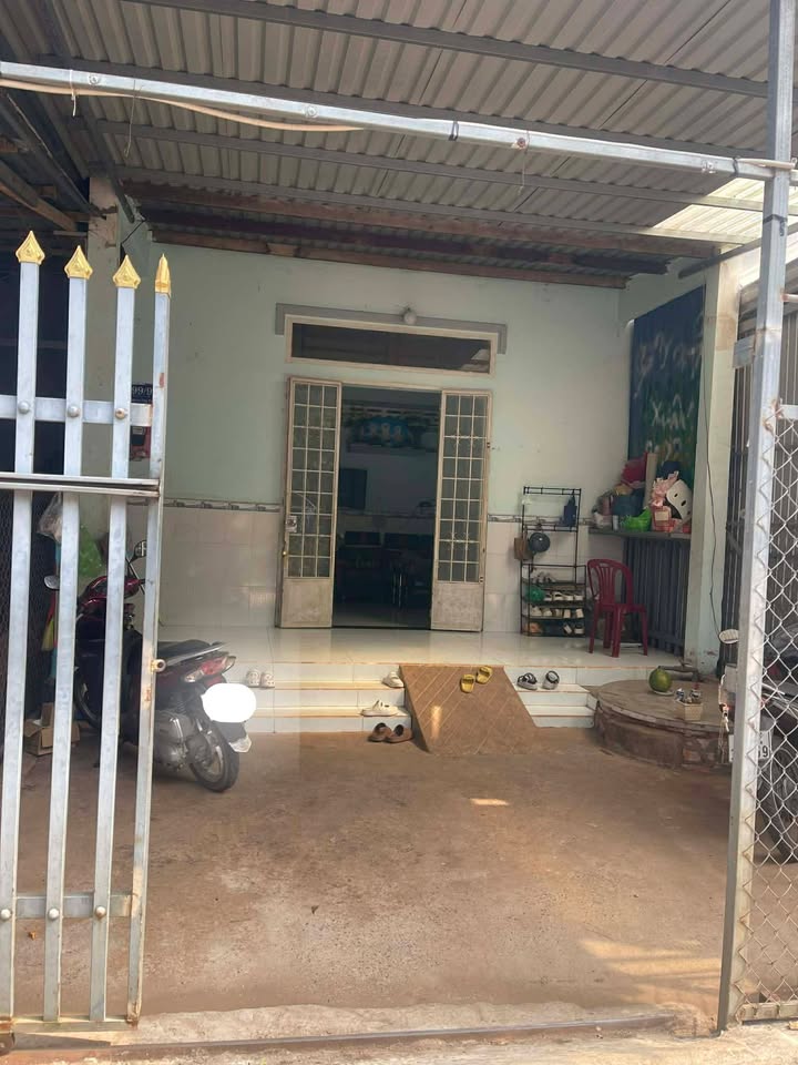 Nhà Trung Tâm Ngãi Giao 85m² - Sổ Hồng 50m² Thổ Cư - Giá 1.35 Tỷ