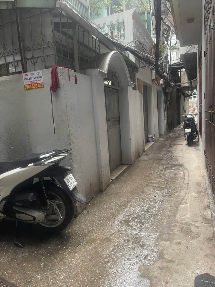 Nhà 42m² Bạch Mai, Hai Bà Trưng - Ô tô tránh, Sổ đỏ chính chủ 9.5 tỷ
