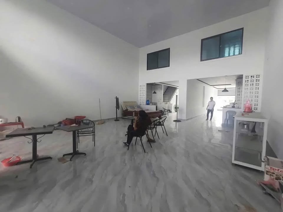 Cho thuê kho 200m² Hải An - Sân cổng riêng, xe công vào thoải mái