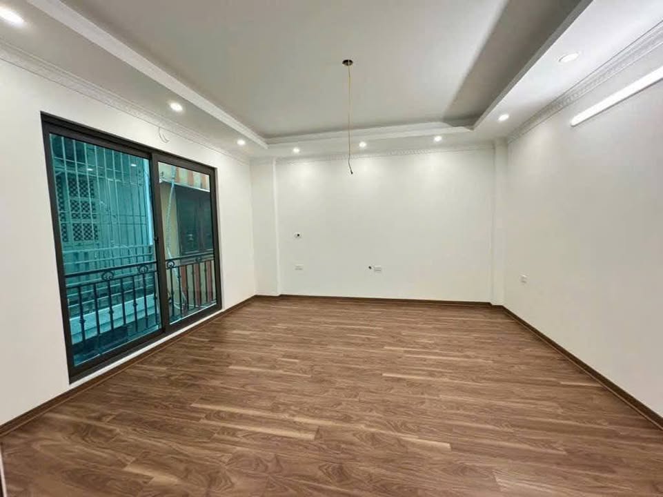 Nhà Nam Dư 32m² 5 Tầng, Sổ Đỏ Chính Chủ, Giá 6 Tỷ - Về Ở Ngay!