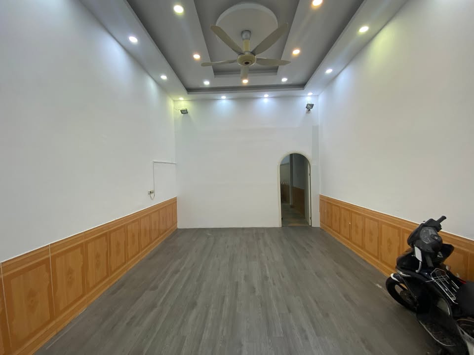 Nhà mặt tiền Hai Bà Trưng, Nam Định - 55m², 4 tầng, Kinh doanh & Ở