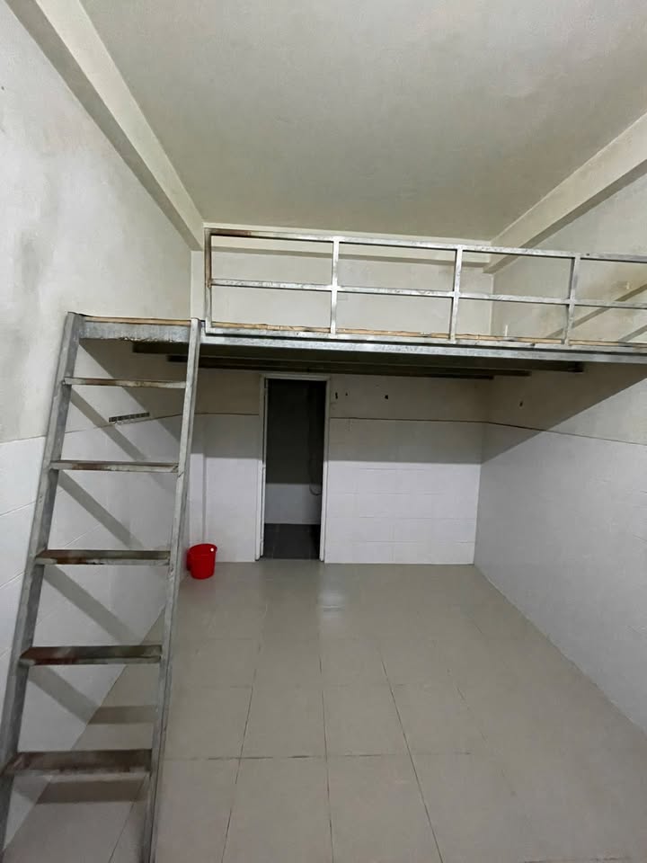 Phòng trọ Thủ Đức 17m² giá 2.6 triệu - Vị trí đắc địa ngay SPKT!