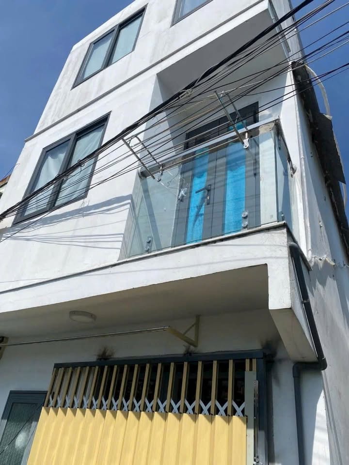 Nhà Phường Linh Chiểu Thủ Đức 16m² - 2.3 Tỷ, Sẵn Sàng Ở Ngay