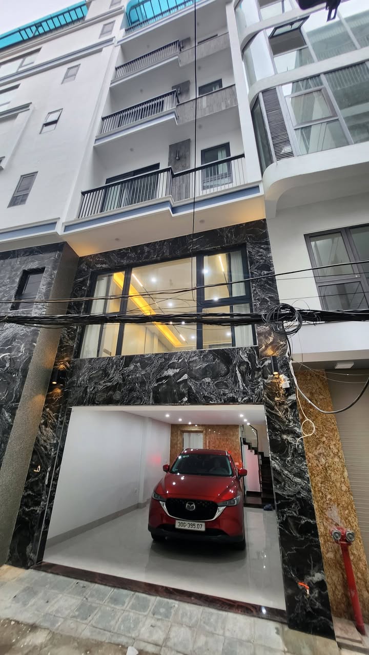 Nhà Phố Ngọc Thụy Long Biên 50m² - 7 Tầng Thang Máy, Ô Tô Vào Nhà