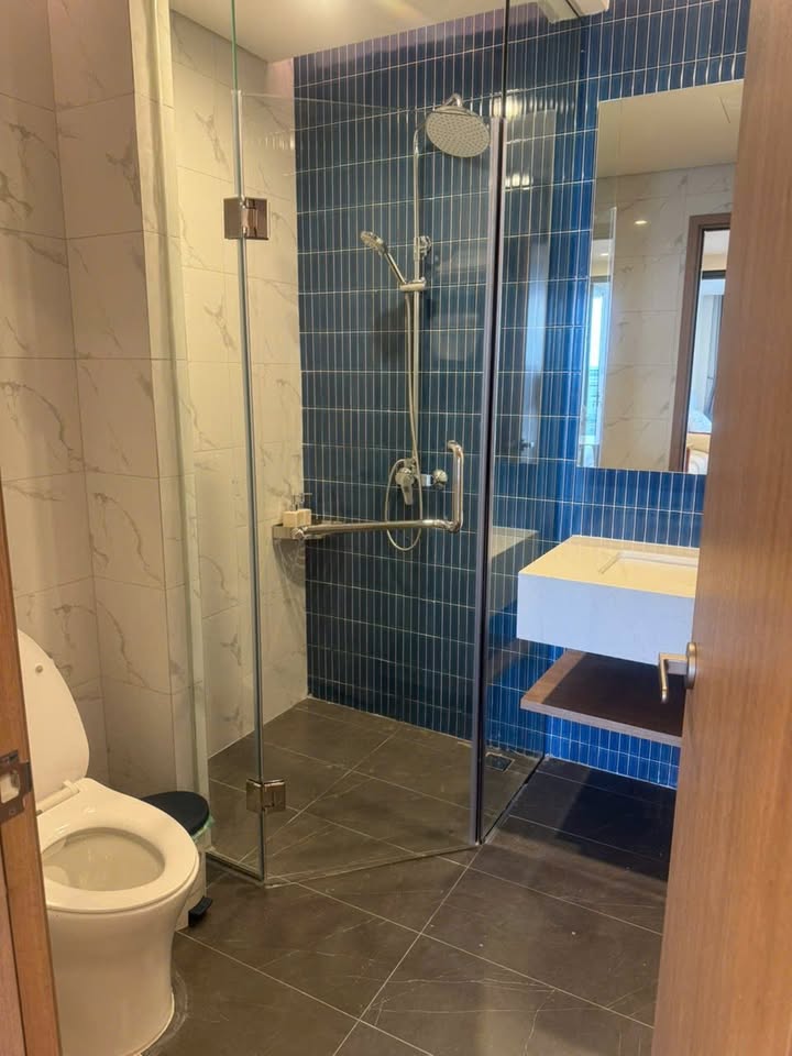 Bán Căn hộ 2PN ICON40 Hạ Long 72m² - Hướng ĐN, Full Nội Thất