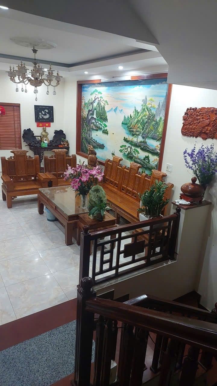 Nhà 3 Tầng Đại Phúc 90m² - Ô tô Trong Nhà, Full Nội Thất, 7 Tỷ