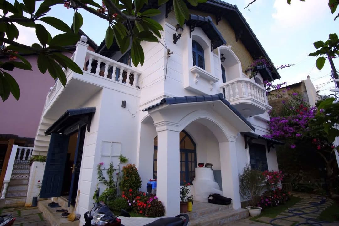 Cho thuê Villa 6PN Đà Lạt - Hẻm ô tô Đường 3/4, P3 - 150m², Full Nội thất