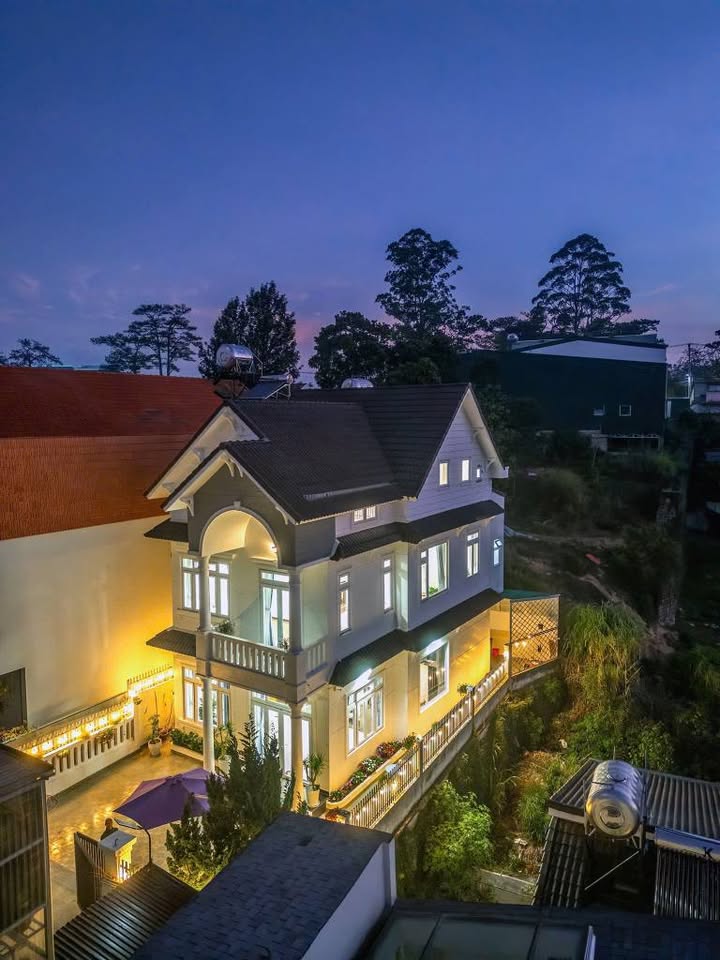 Biệt thự Hùng Vương Đà Lạt 20 triệu/tháng - Sẵn sàng ở ngay!