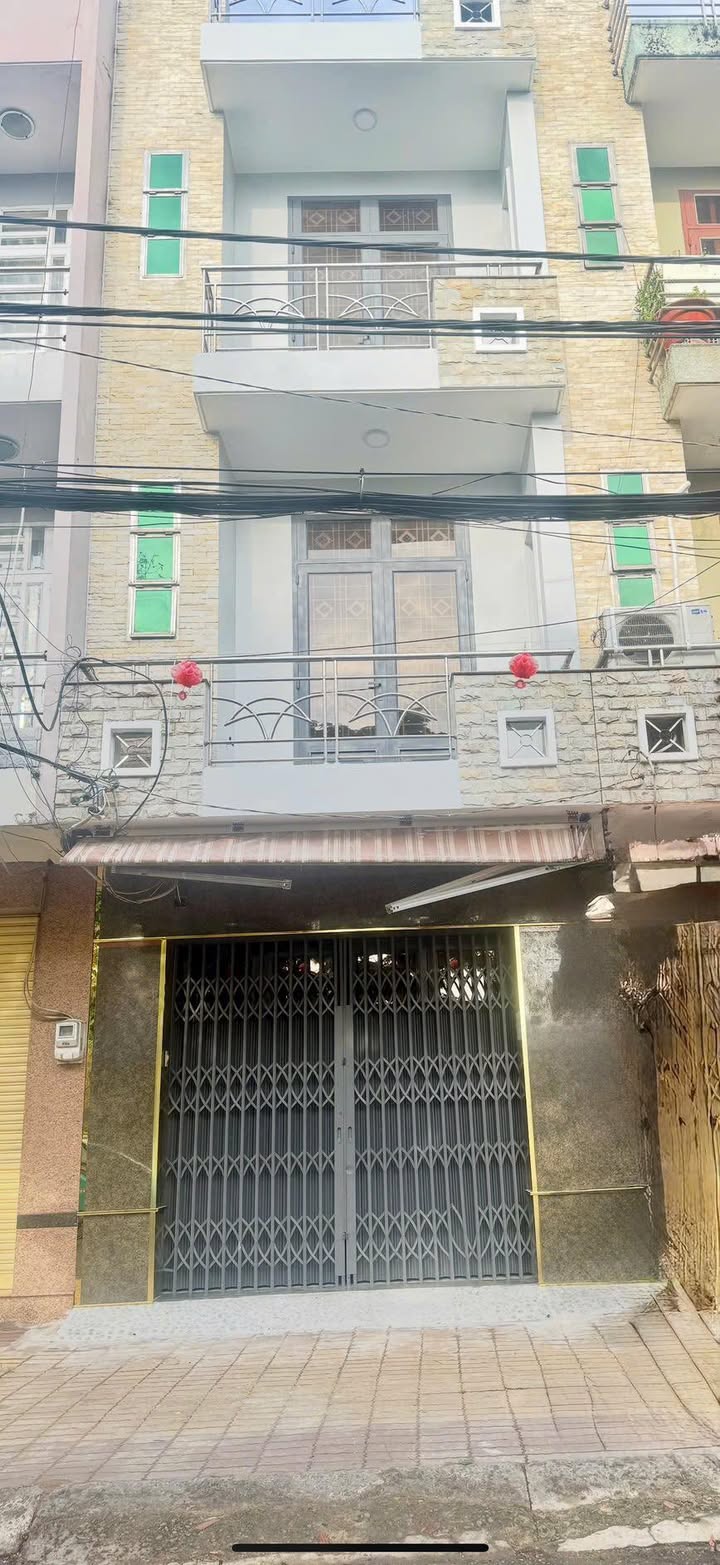 Nhà riêng Hưng Phú Q8 72m² 15 triệu - Ô tô vào tận nhà