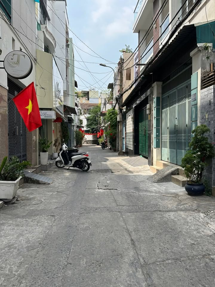 Nhà Hoàng Hoa Thám Bình Thạnh 48m² 13.5 triệu - Sẵn sàng ở ngay!