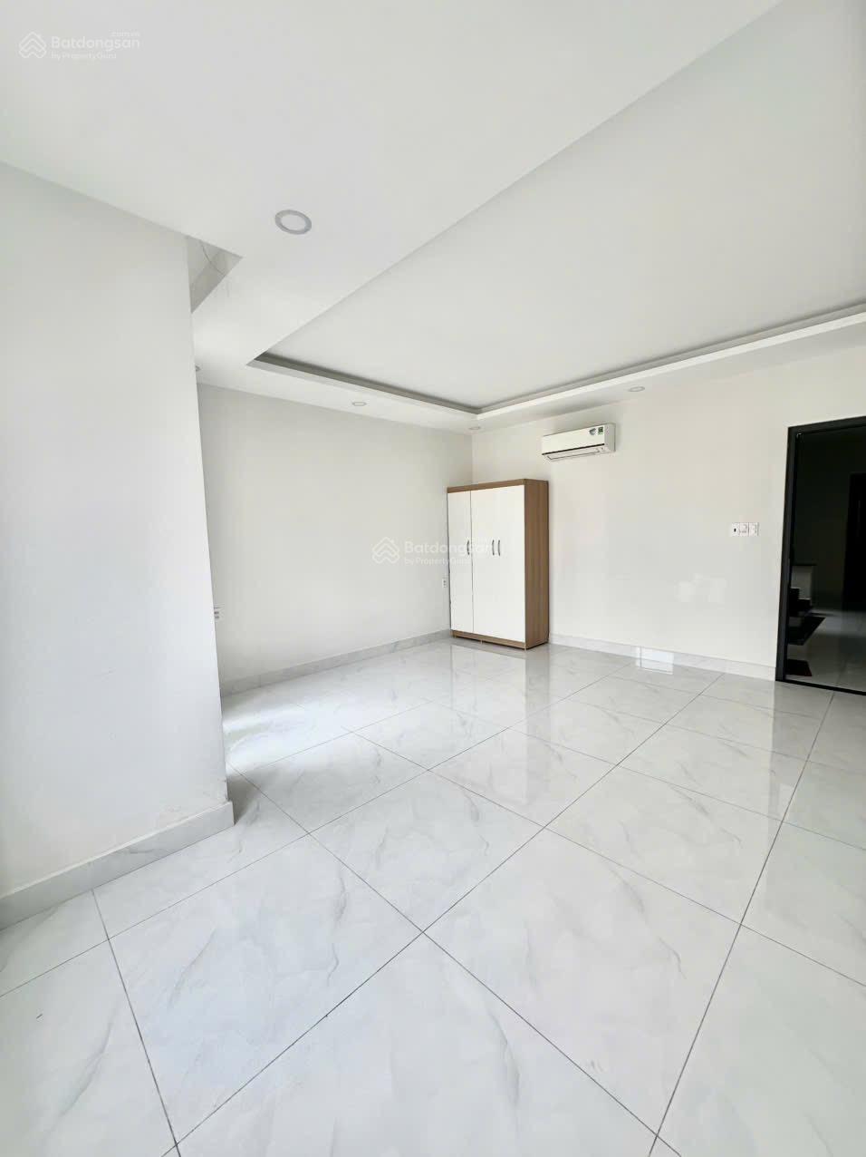 Văn phòng cho thuê CityLand Park Hills Gò Vấp 100m² - Vị trí trung tâm!