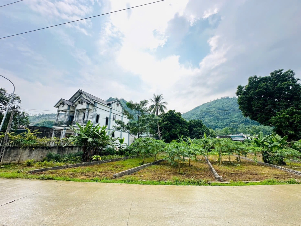 Đất Nền Liên Sơn 106m² - Sổ Đỏ Sẵn, Mặt Đường Container