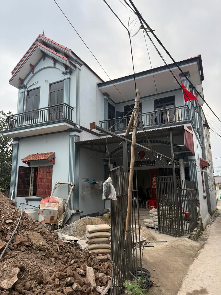 Nhà 145m² Phù Ủng, Ân Thi - Ô tô đỗ tận sân, Giá chỉ hơn 2 tỷ