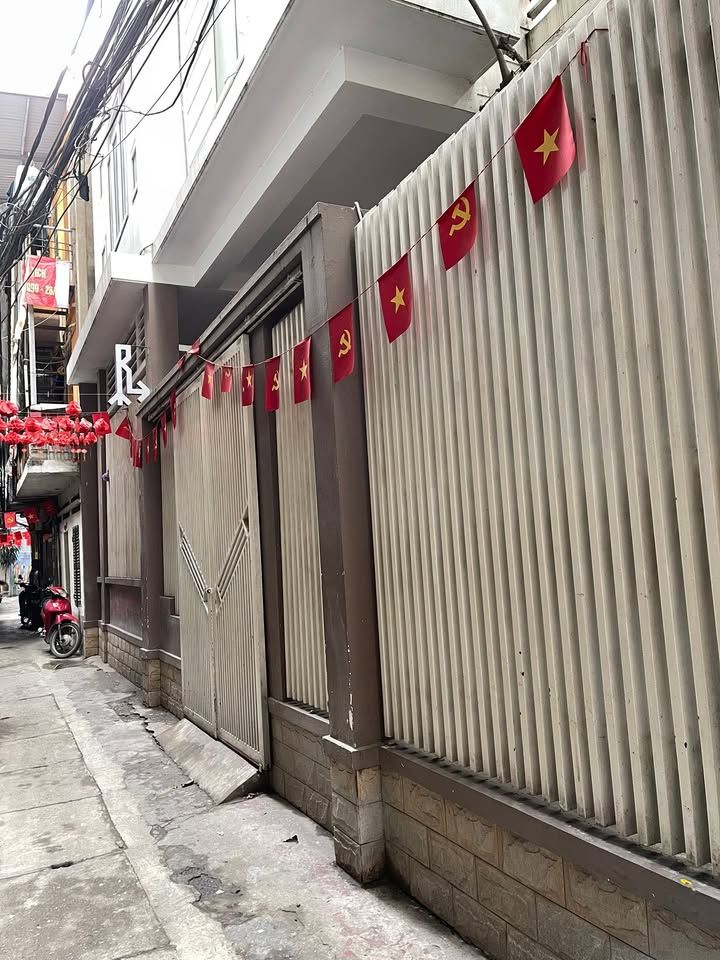 Nhà 5 Tầng Văn Cao, Ba Đình 25m² - Sẵn Sàng Vào Ở Ngay