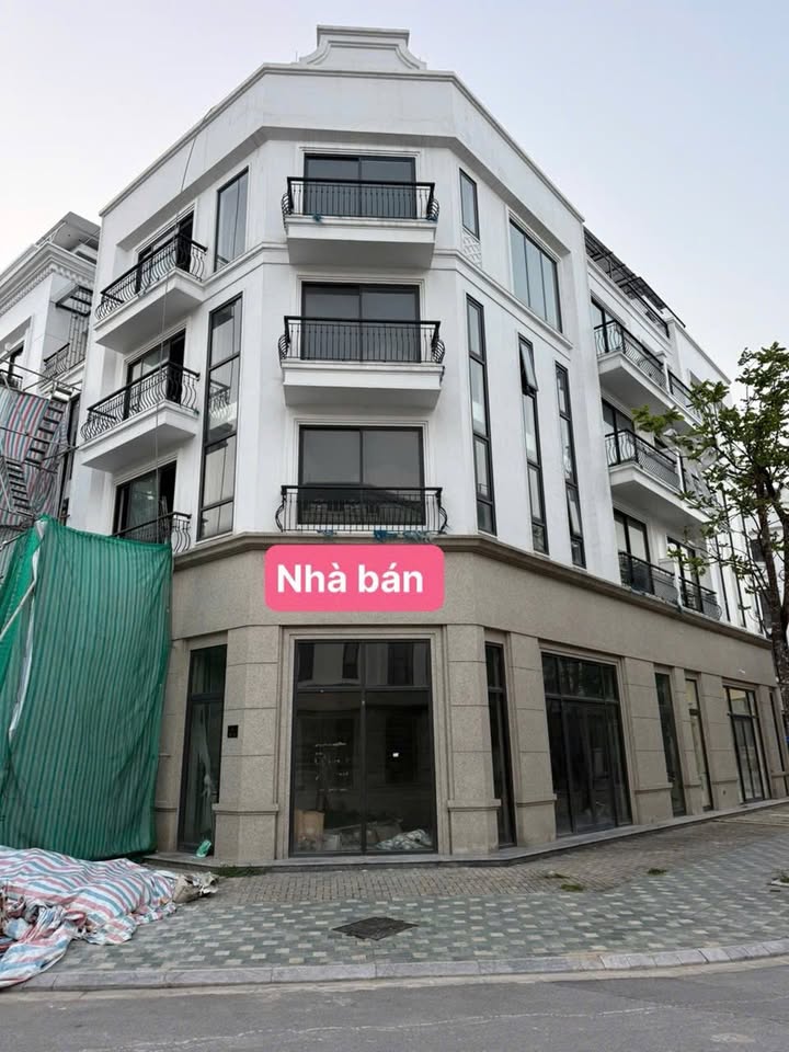 Nhà liền kề Long Biên 109m² giá 45 tỷ - Ô tô vào tận nhà!