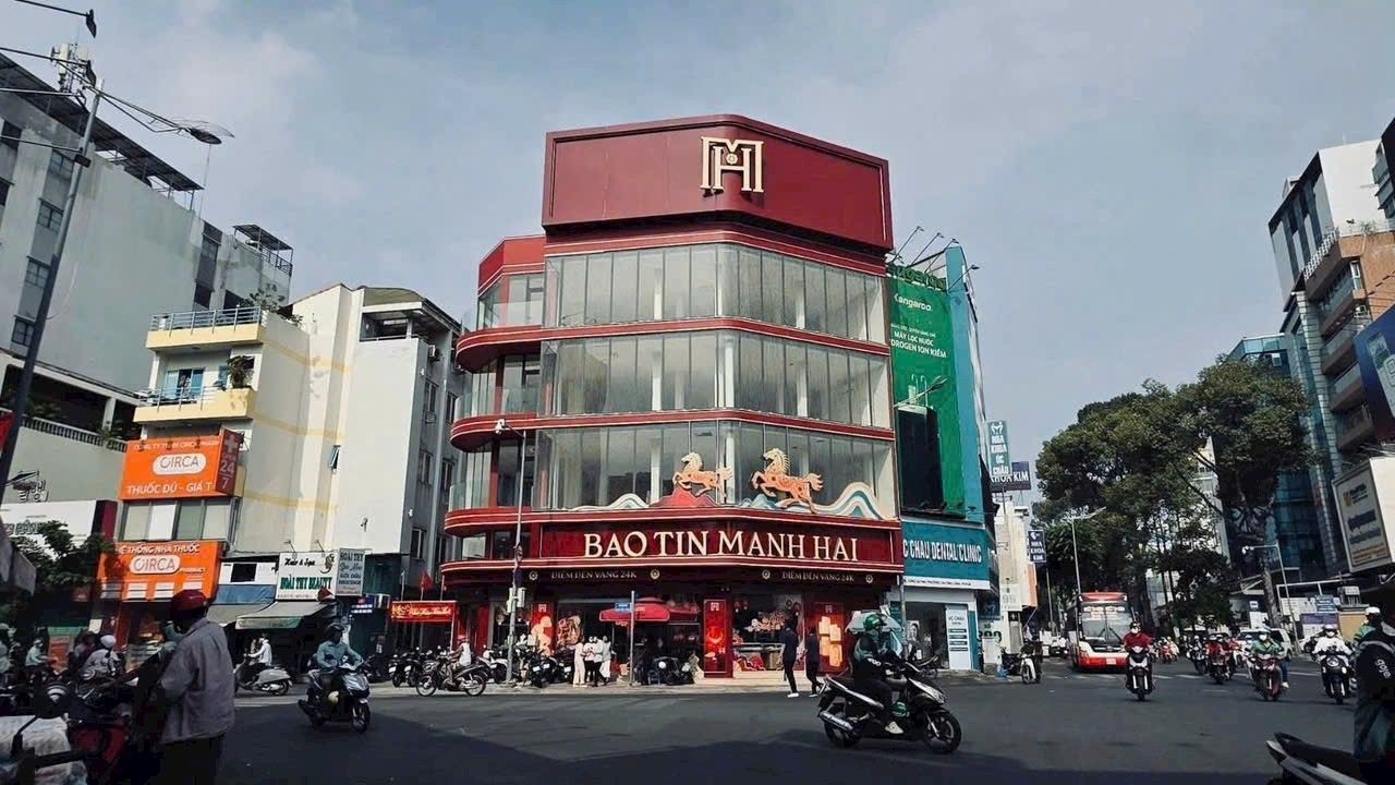 Nhà phố Nguyễn Trãi Quận 1 161m² - Mặt tiền kinh doanh