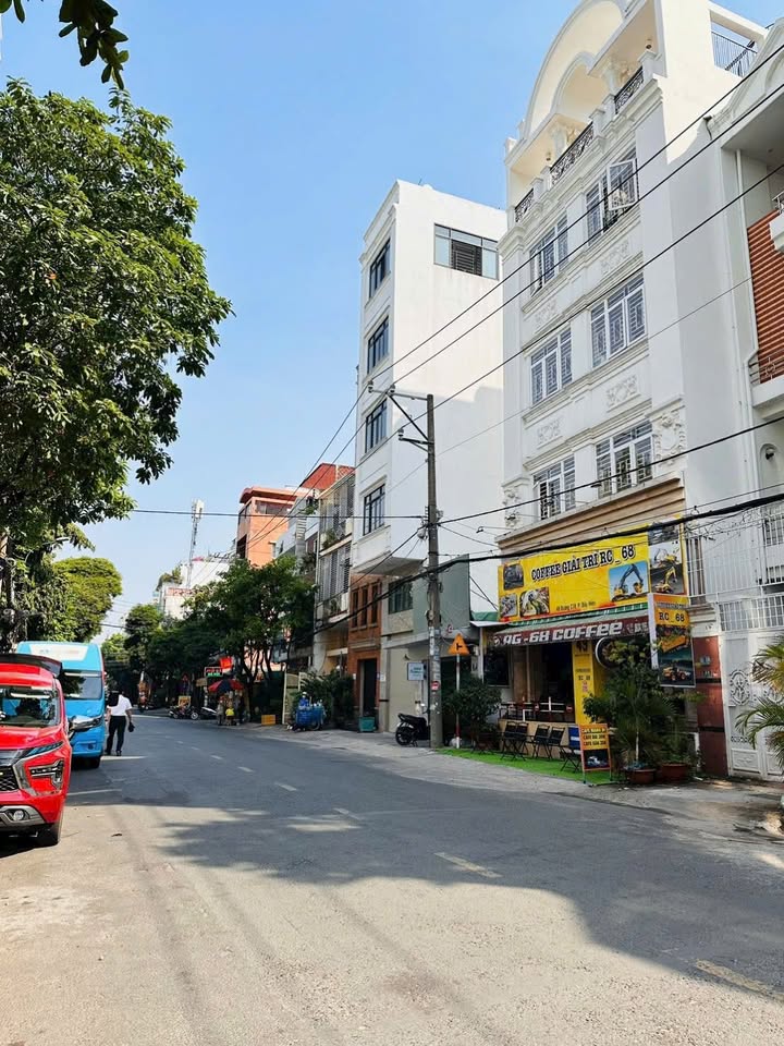 Nhà phố Nguyễn Trọng Tuyển Tân Bình 72m² - Mặt tiền kinh doanh đắc địa!